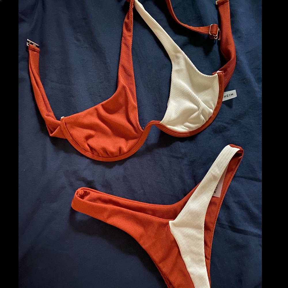 Two piece bikini (underwire bra) size SMALL